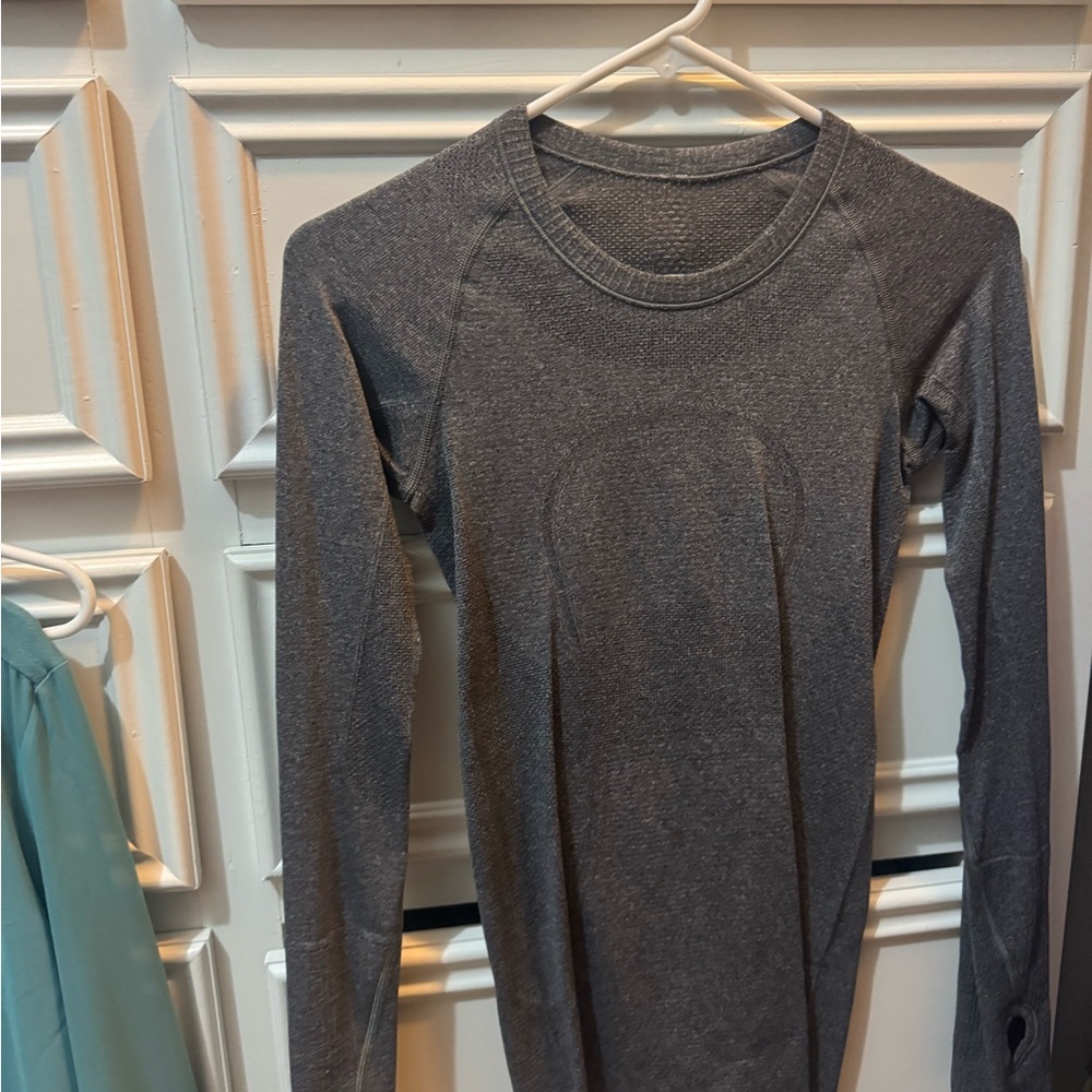 Gray Women's Lululemon Long Sleeve Top
